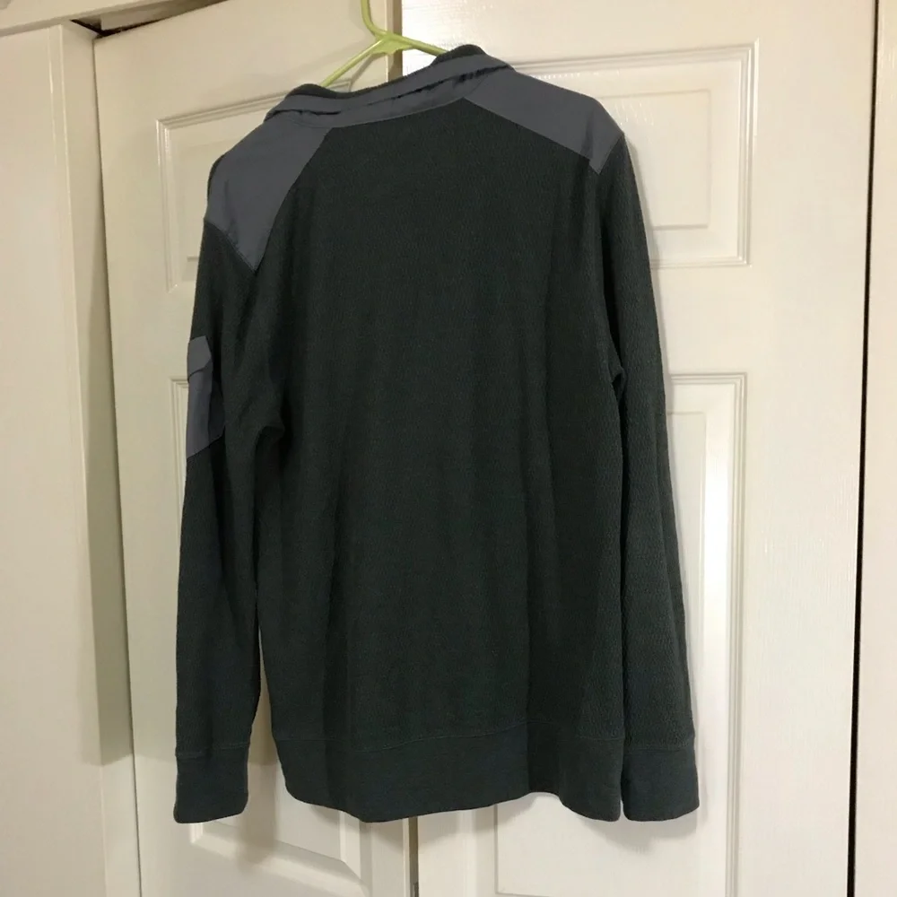 Banana Republic Shirt SZ LG‎